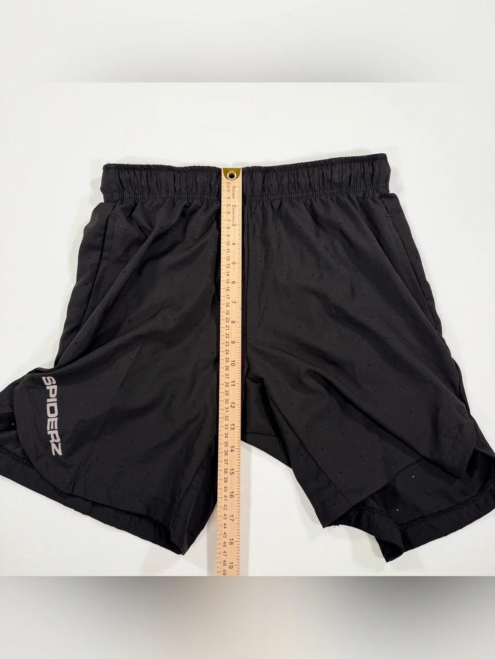 Spiderz Mens Medium Athletic Shorts Black Perforated Running Workout Gym Pockets